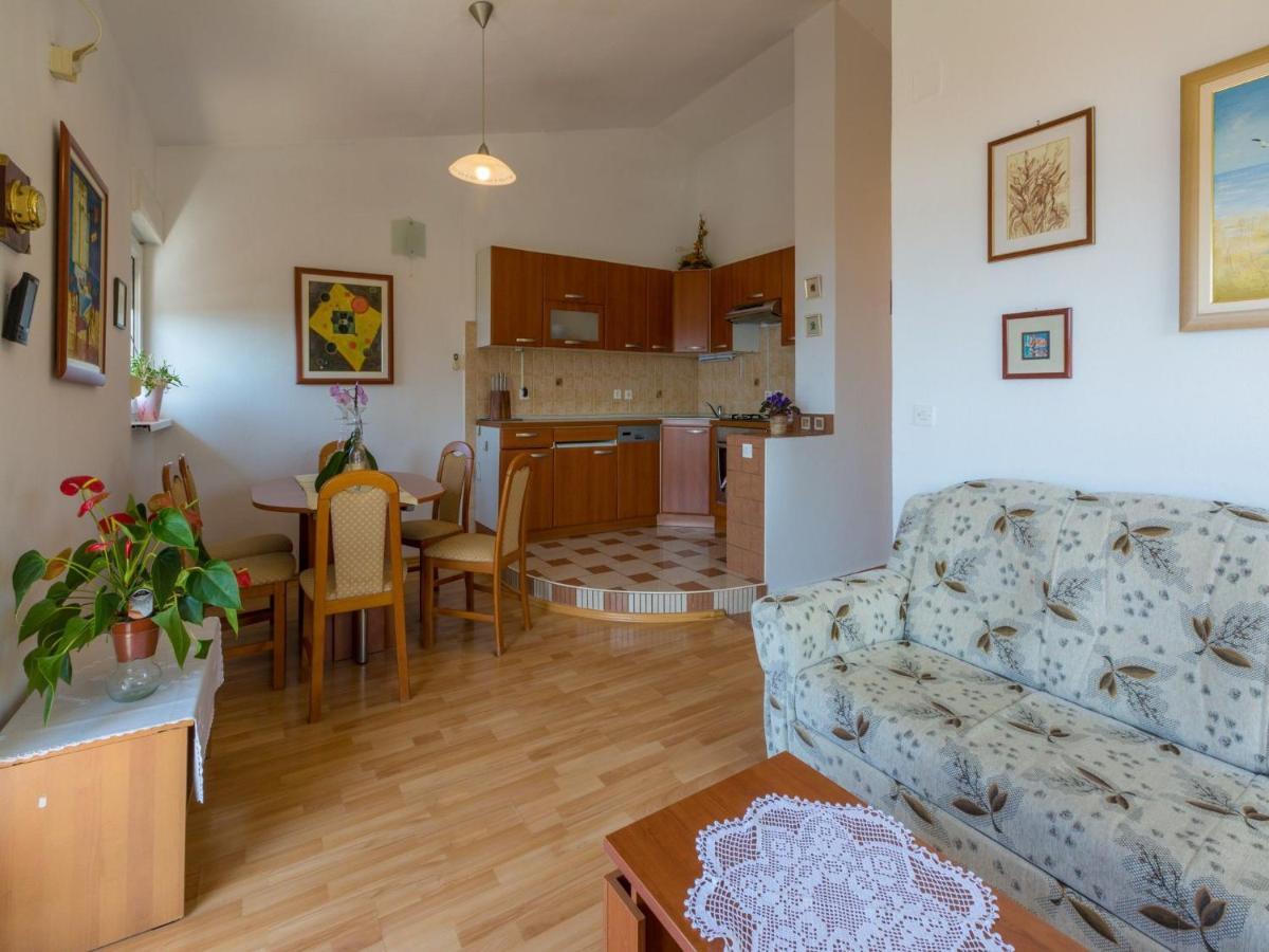 Apartments Ani Crikvenica Buitenkant foto