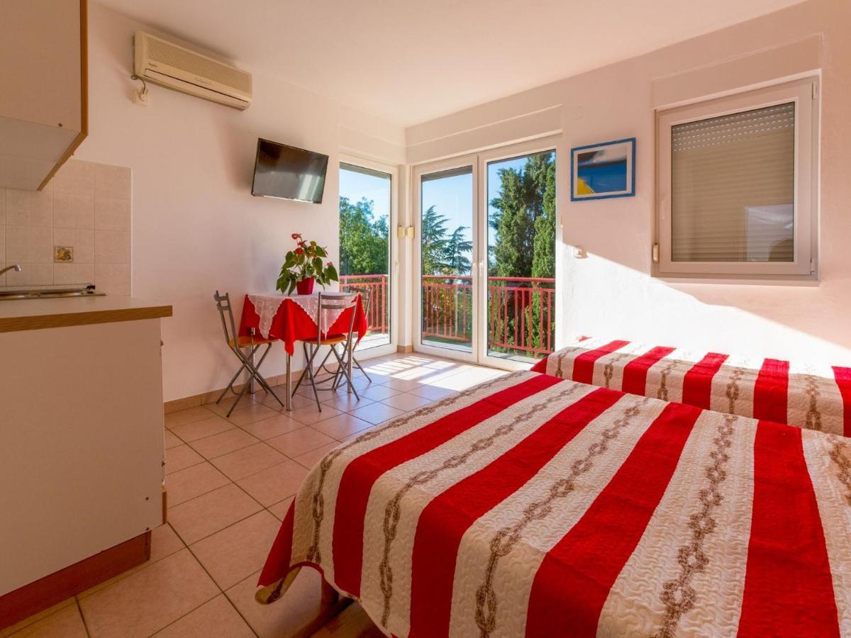 Apartments Ani Crikvenica Buitenkant foto