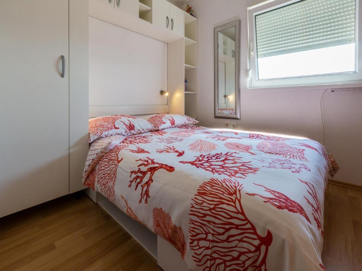 Apartments Ani Crikvenica Buitenkant foto