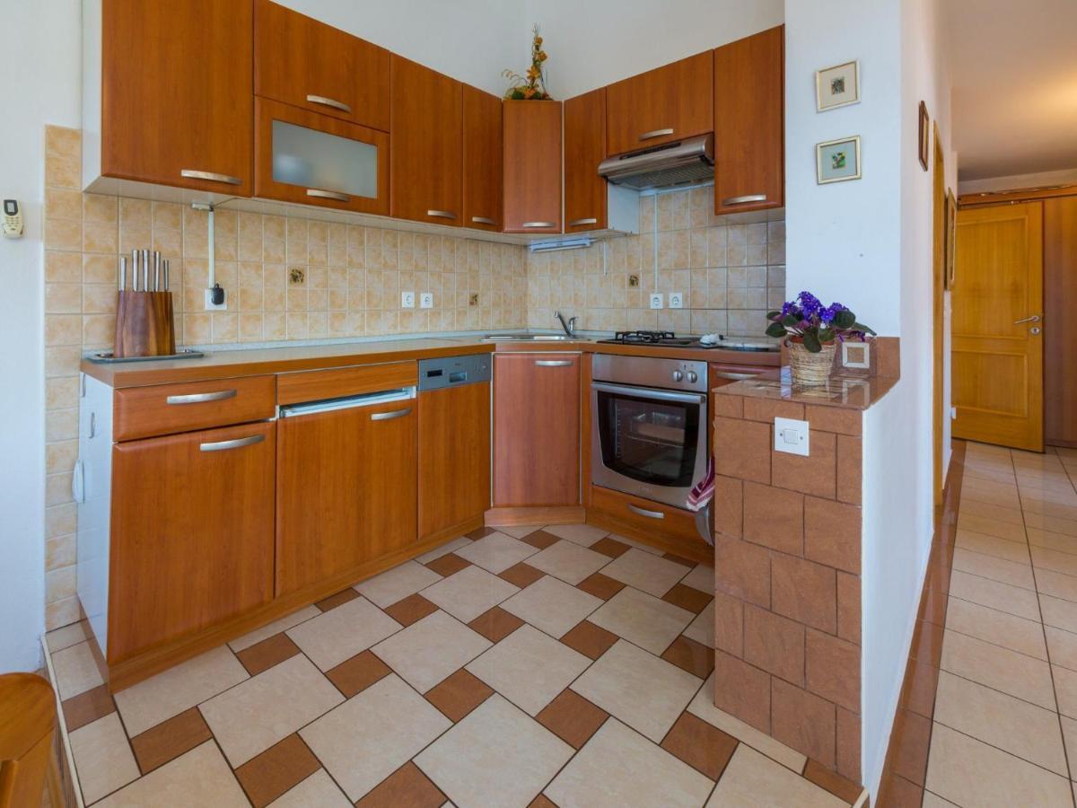 Apartments Ani Crikvenica Buitenkant foto